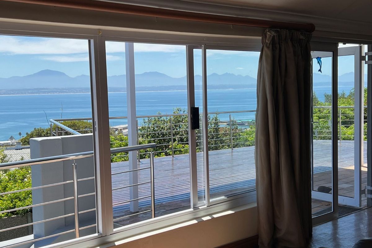 House For Sale in Linkside - Photo 5