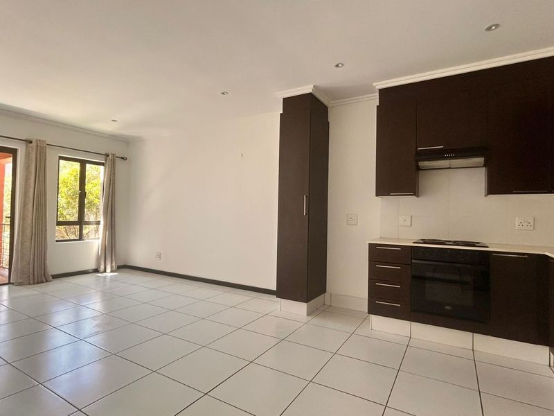 Apartment For Sale in Lonehill - Photo 3