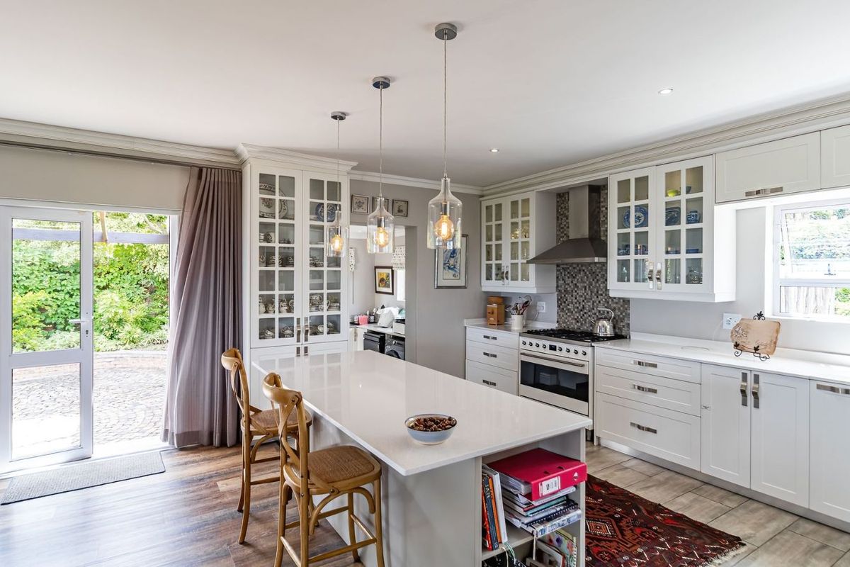 House For Sale in Pearlrise - Photo 5