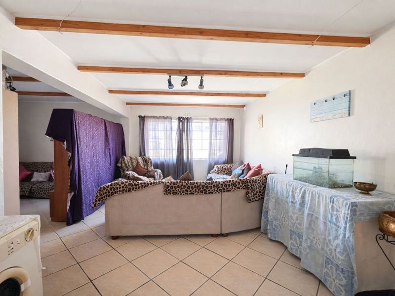 House For Sale in Ermelo Central - Photo 4