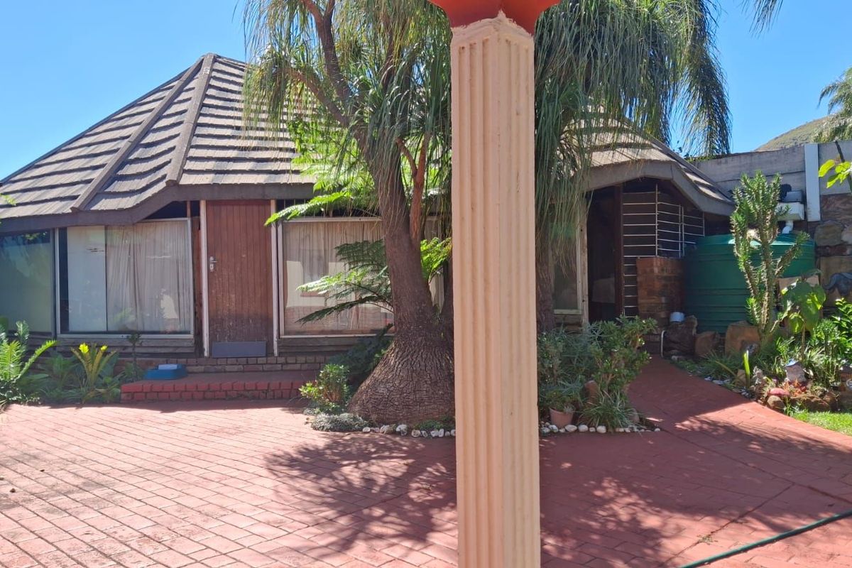 House For Sale in Mountain View - Photo 4