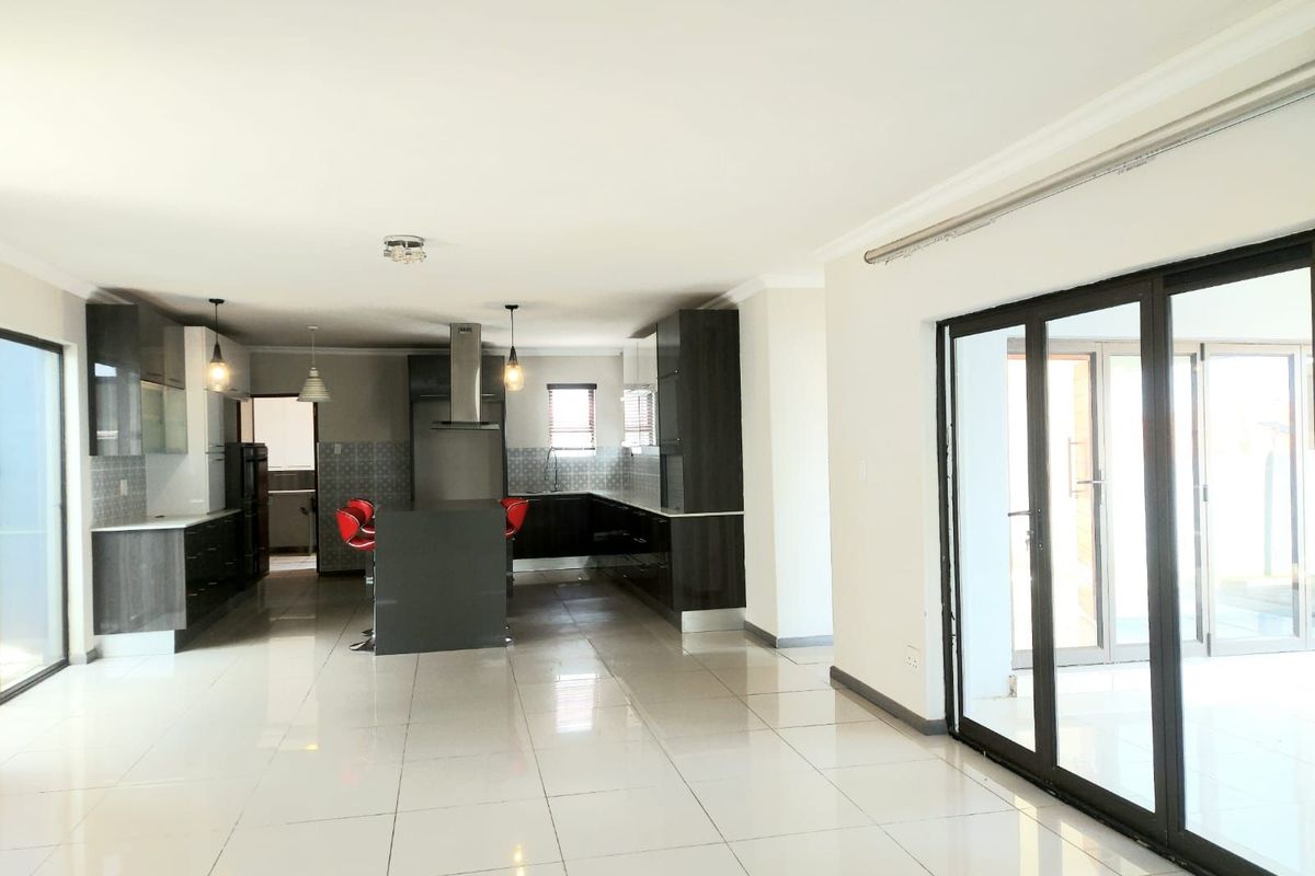 House For Sale in Savannah Country Estate - Photo 5