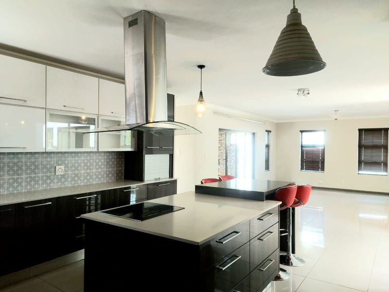 House For Sale in Savannah Country Estate - Photo 7