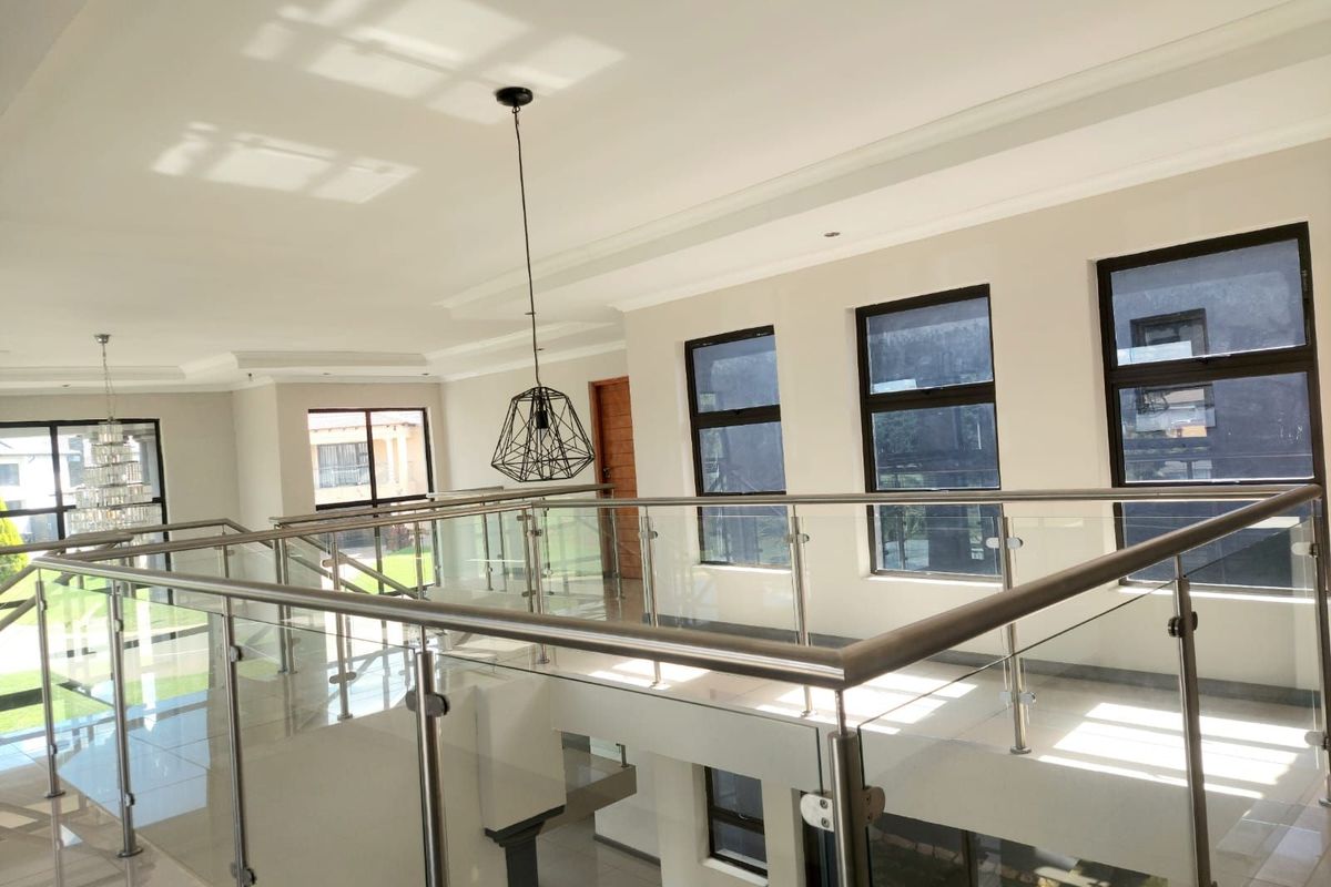 House For Sale in Savannah Country Estate - Photo 2