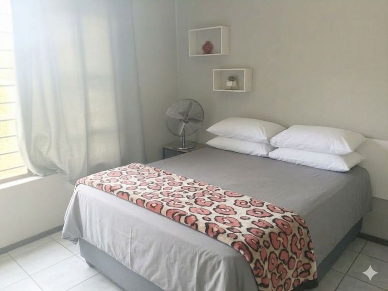 Townhouse For Sale in Bergbron - Photo 7