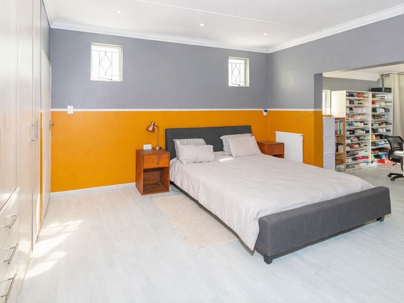 House For Sale in Blairgowrie - Photo 2