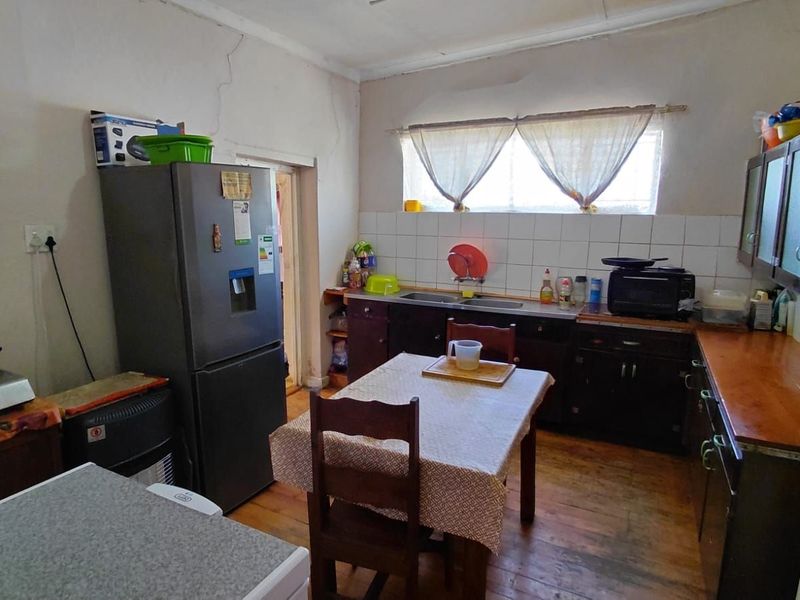 House For Sale in Oudtshoorn North - Photo 6