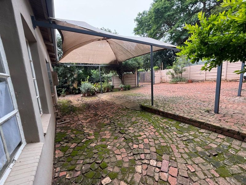 House For Sale in Pretoria North - Photo 4