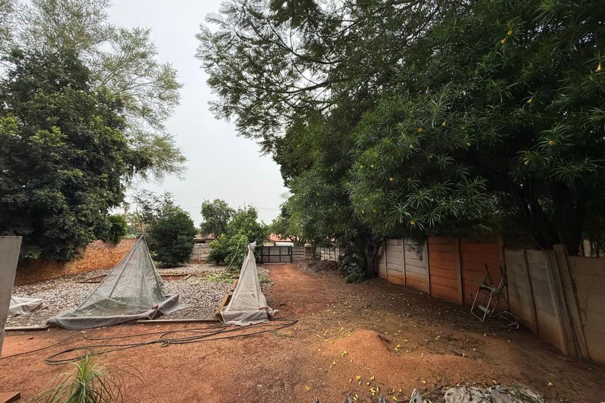 House For Sale in Pretoria North - Photo 5