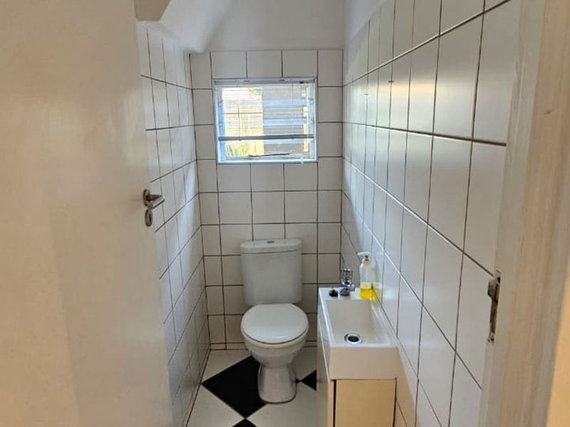 Apartment To Rent in Blairgowrie - Photo 5