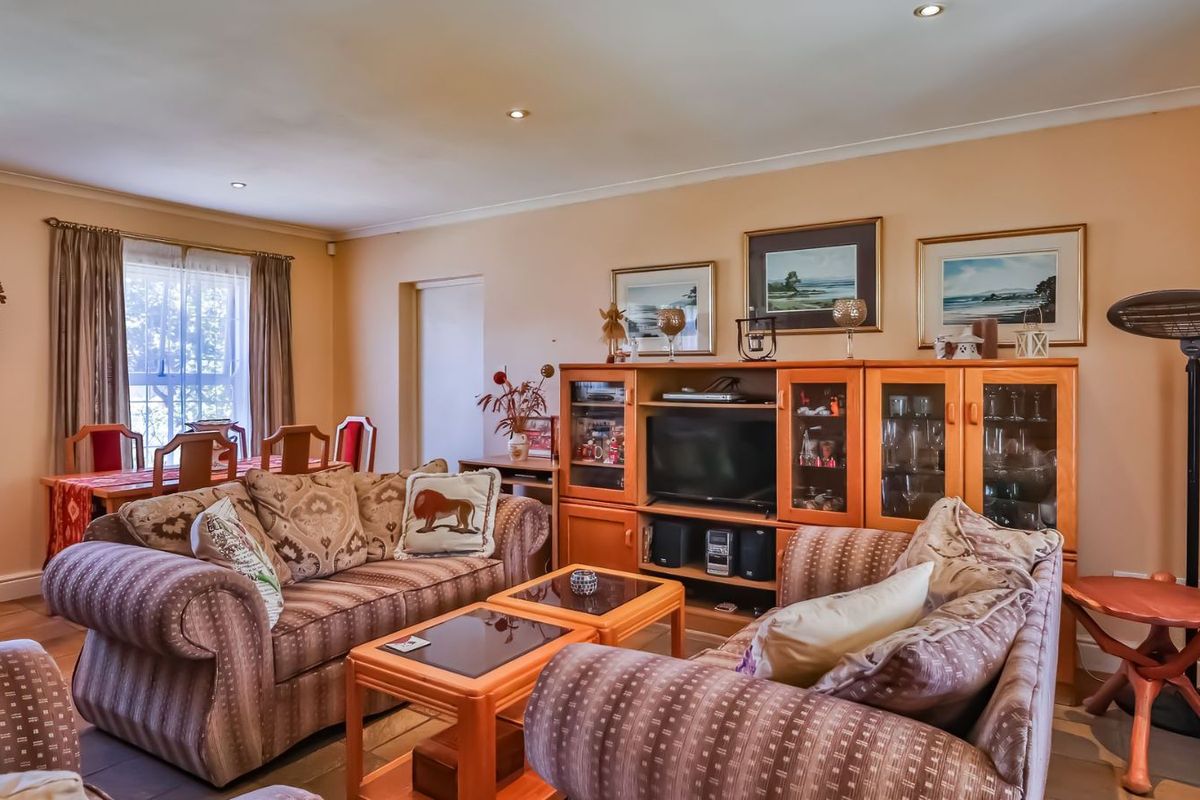 House For Sale in Villiersdorp Central - Photo 4