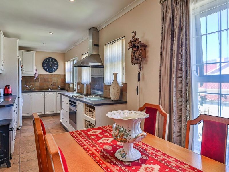 House For Sale in Villiersdorp Central - Photo 7