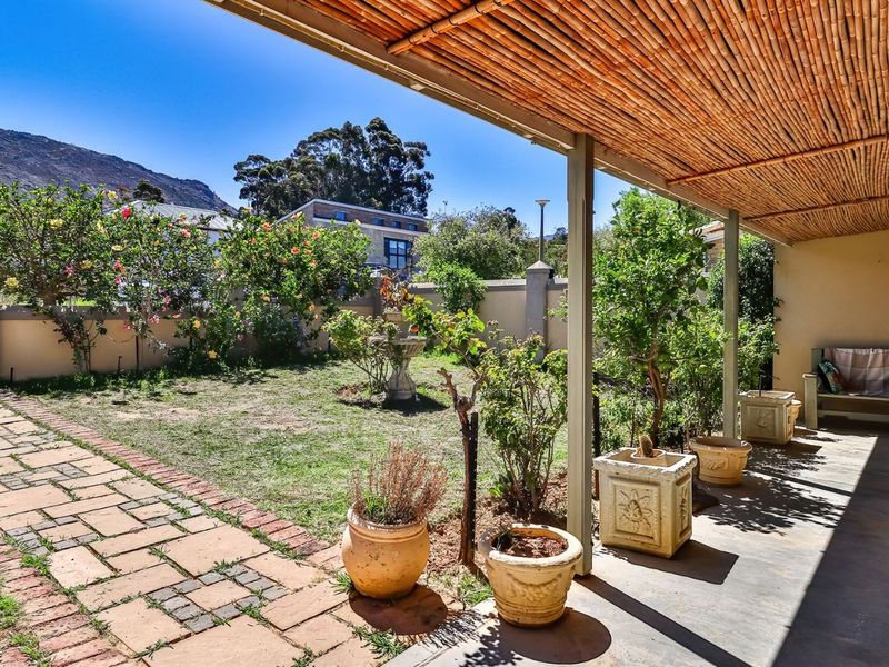 House For Sale in Villiersdorp Central - Photo 2