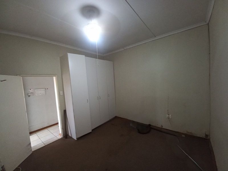 House For Sale in New Park - Photo 8