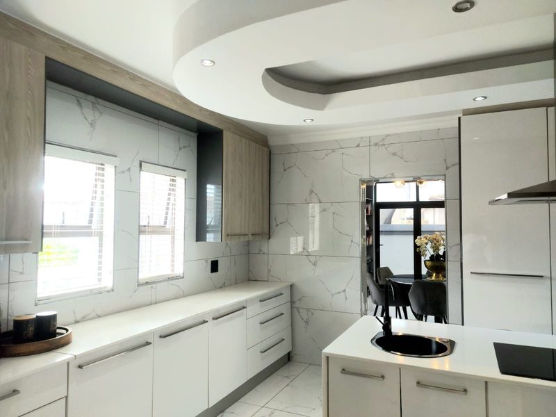 House For Sale in Savannah Country Estate - Photo 7