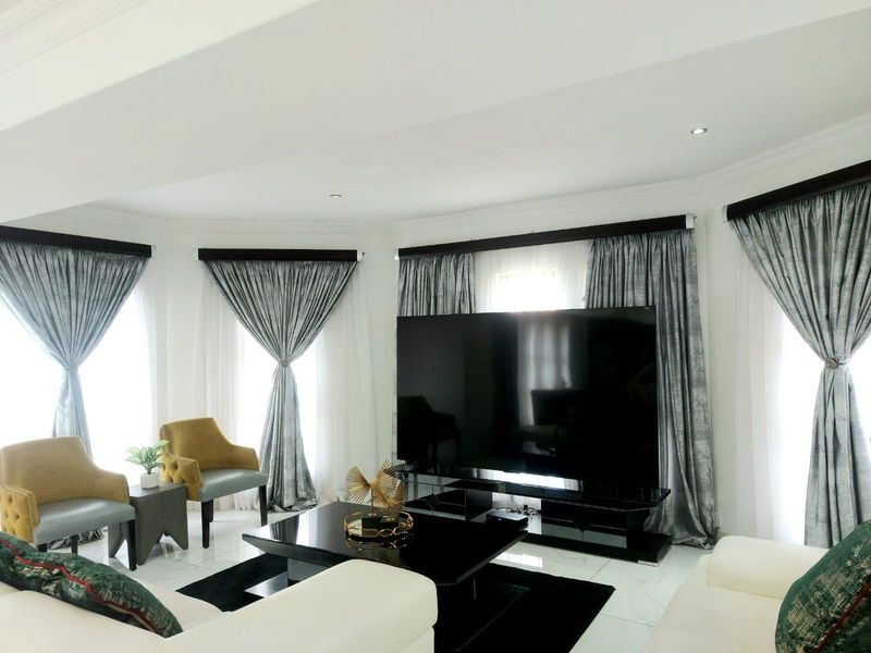 House For Sale in Savannah Country Estate - Photo 2