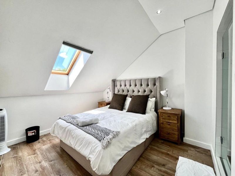 Apartment To Rent in Menlo Park - Photo 8