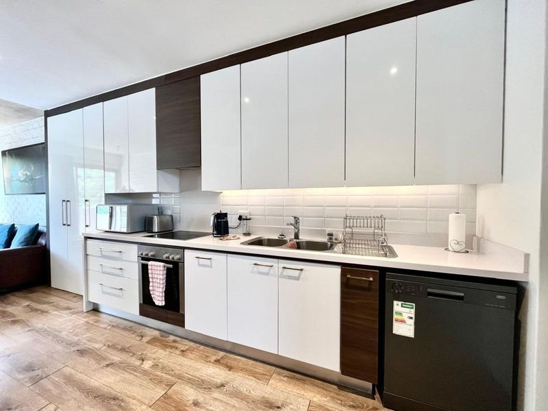 Apartment To Rent in Menlo Park - Photo 4