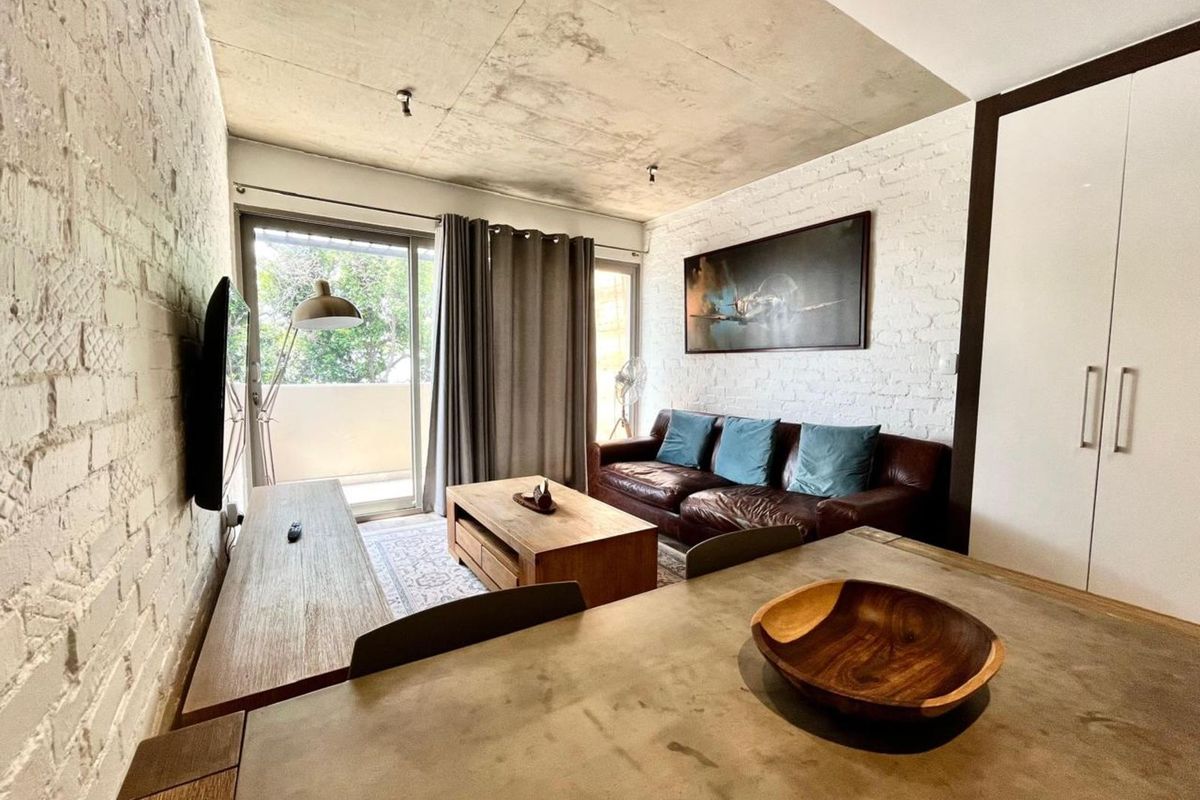 Apartment To Rent in Menlo Park - Photo 2