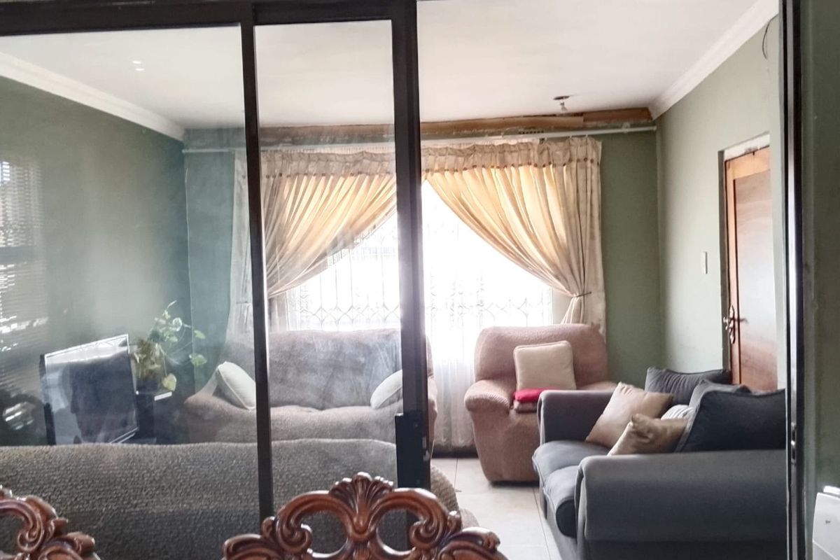 House For Sale in Likole - Photo 5