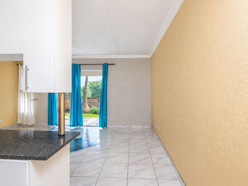 Apartment For Sale in Bromhof - Photo 9