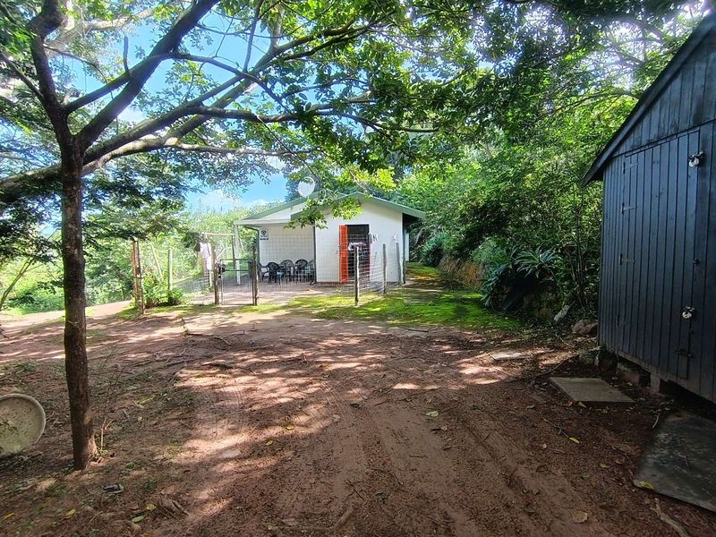 House For Sale in Forest Hills - Photo 2