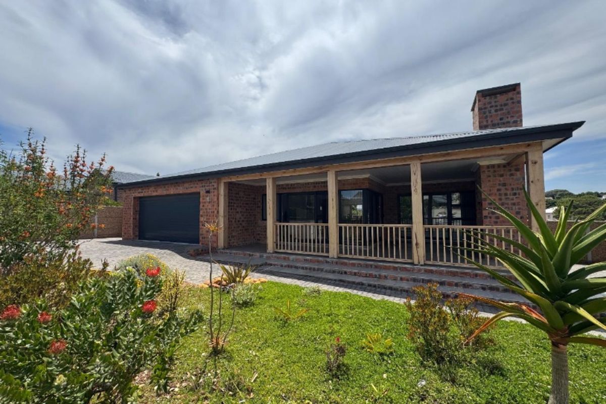 House For Sale in Stilbaai Wes - Photo 2