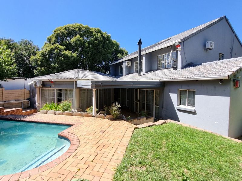 House For Sale in Halfway Gardens - Photo 2