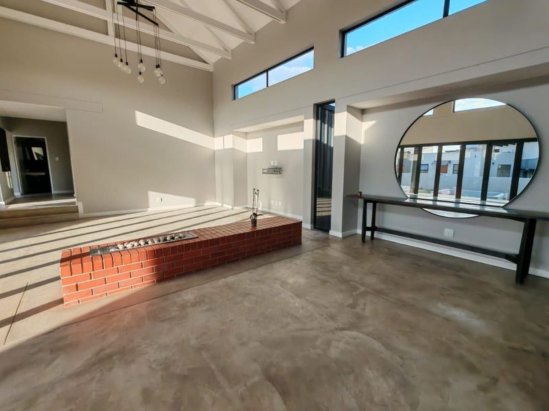 House To Rent in Copperleaf Estate - Photo 4