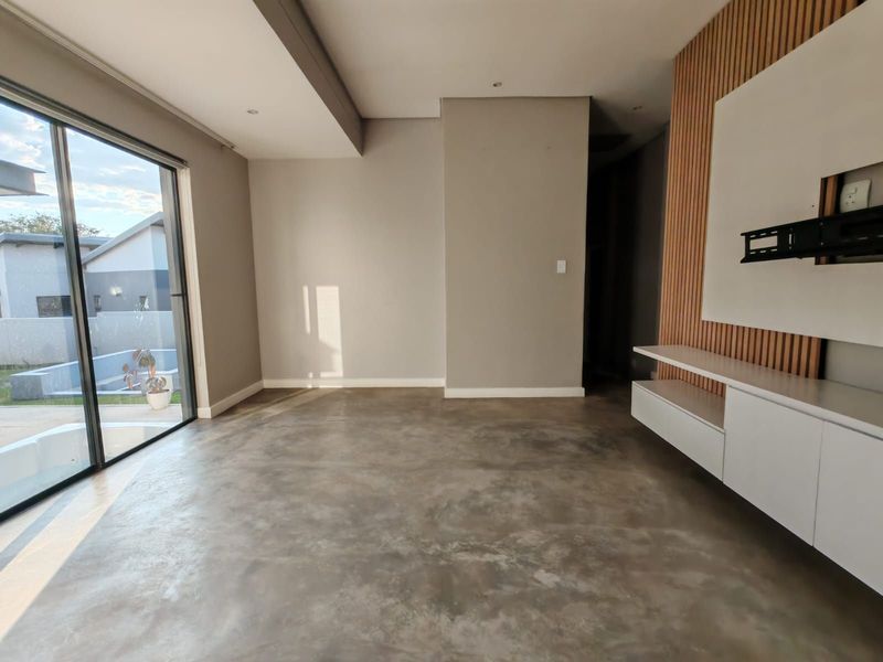 House To Rent in Copperleaf Estate - Photo 10