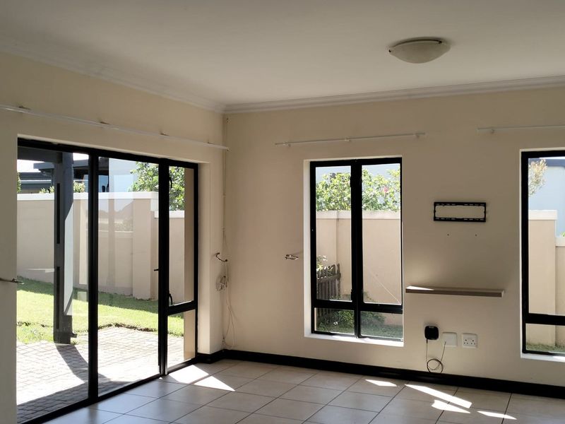 House To Rent in Blue Mountain Village - Photo 5