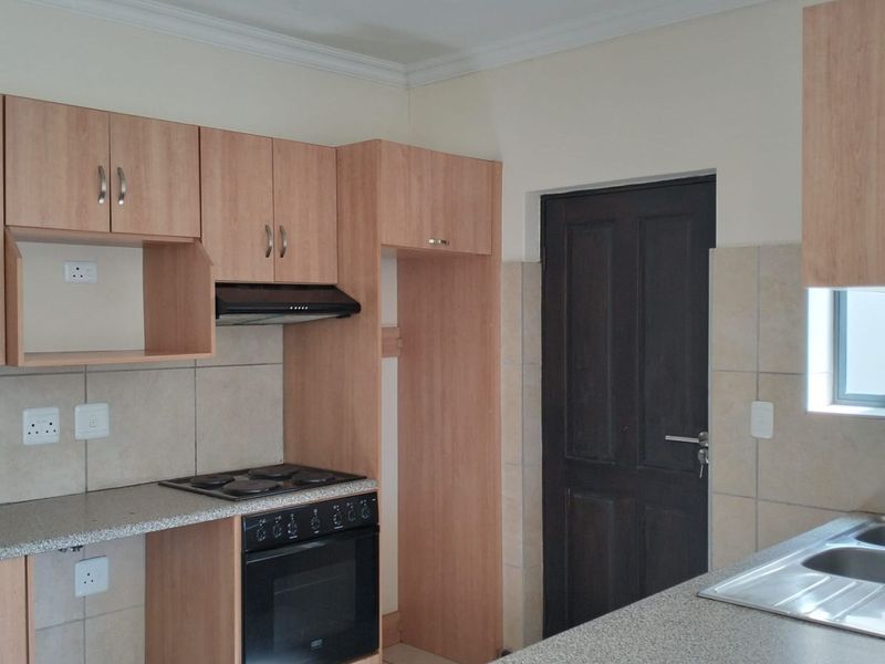 House To Rent in Blue Mountain Village - Photo 7