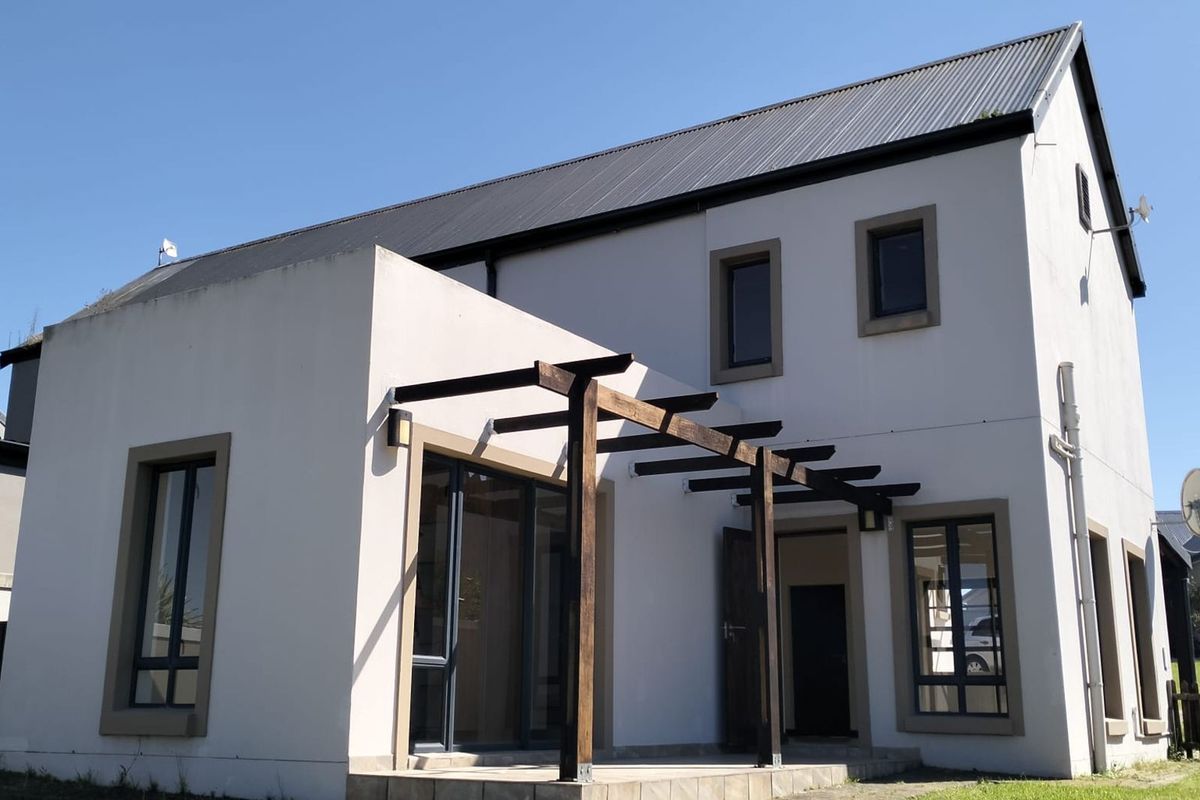 House To Rent in Blue Mountain Village - Photo 4