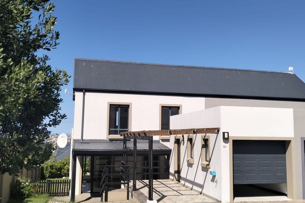 House To Rent in Blue Mountain Village - Photo 3