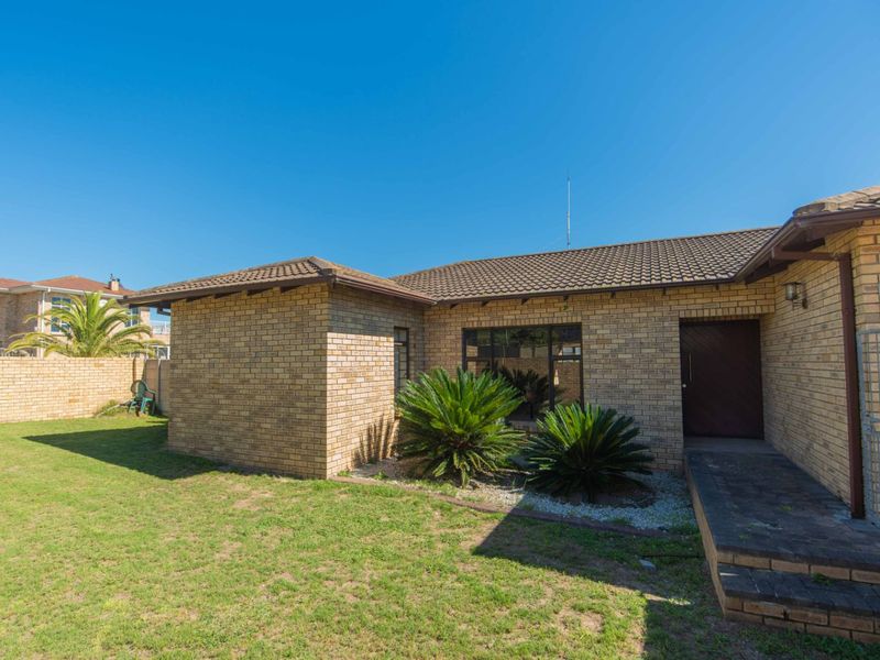 House For Sale in Kamma Heights - Photo 2