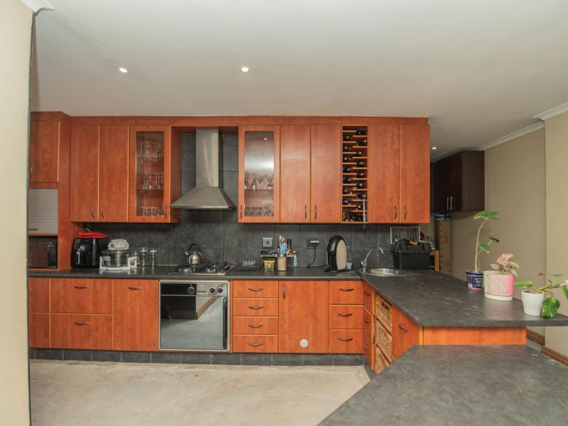 House For Sale in Kamma Heights - Photo 9