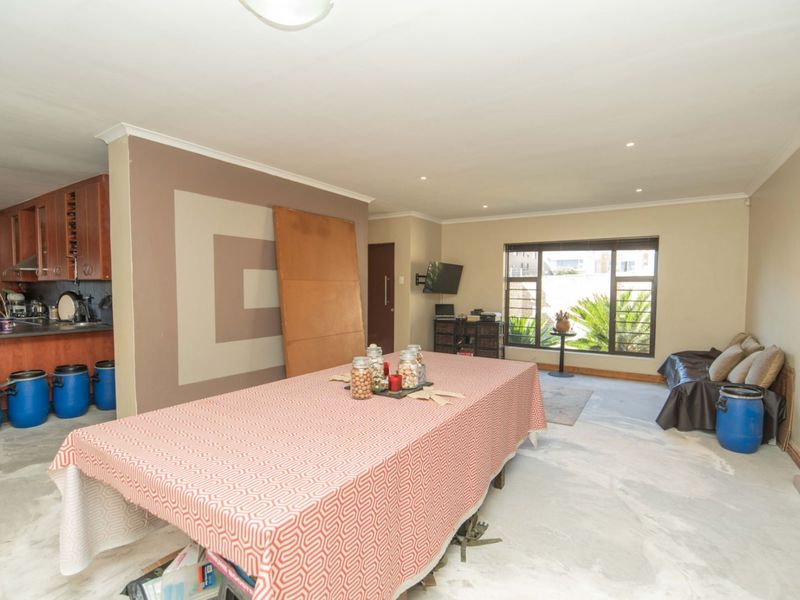 House For Sale in Kamma Heights - Photo 7