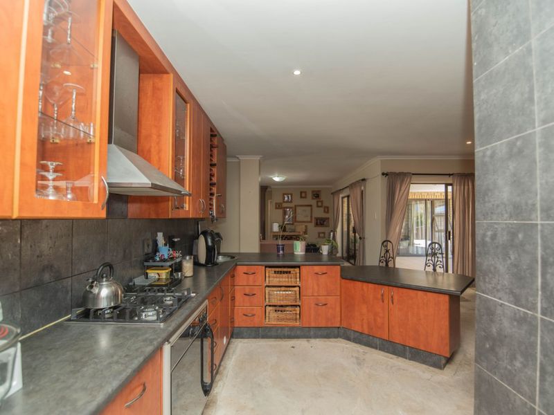 House For Sale in Kamma Heights - Photo 10