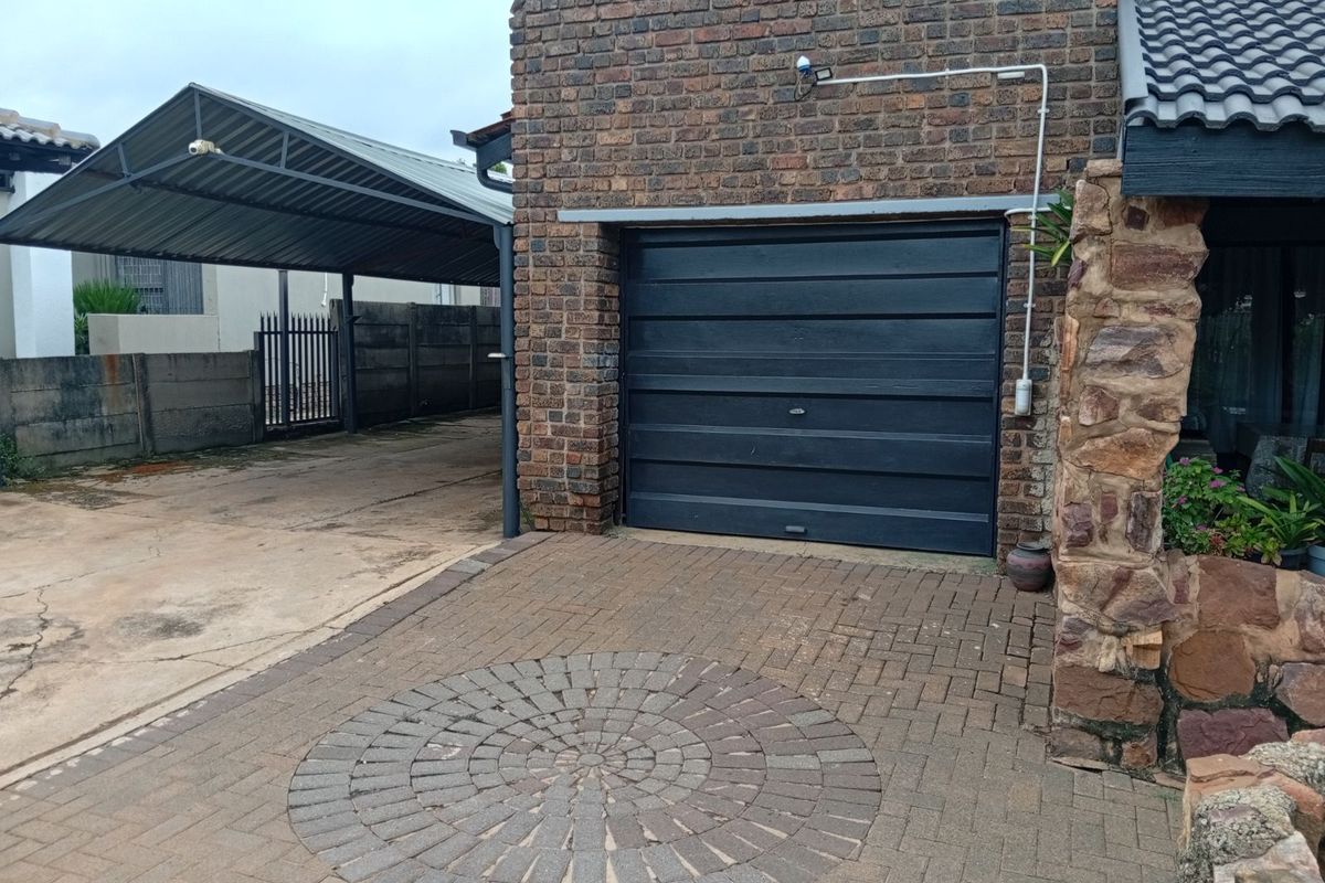 House For Sale in Masada - Photo 3