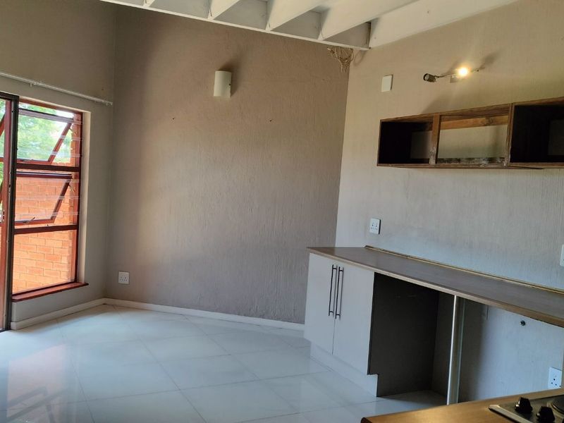 Apartment For Sale in Honeydew - Photo 9