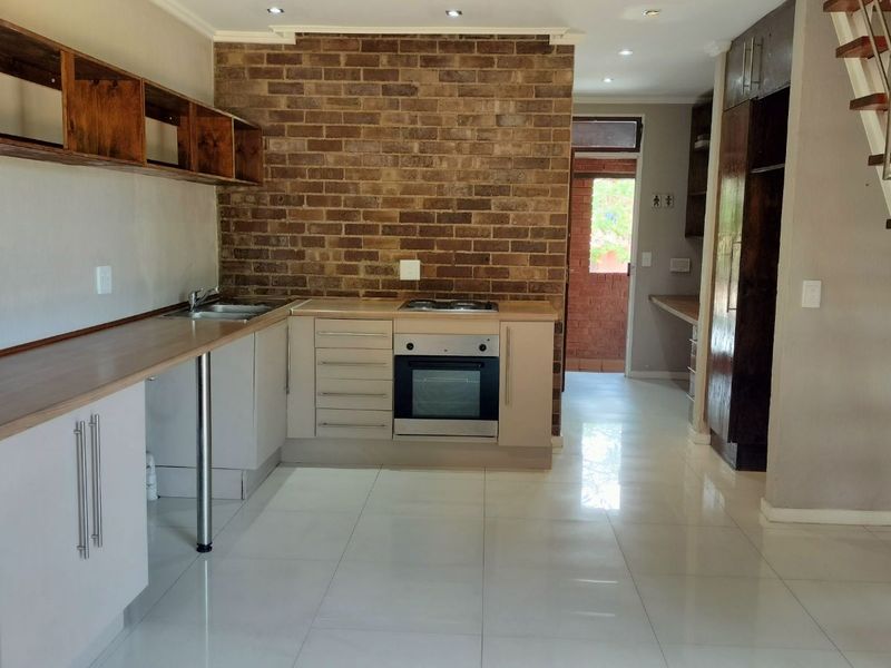 Apartment For Sale in Honeydew - Photo 5