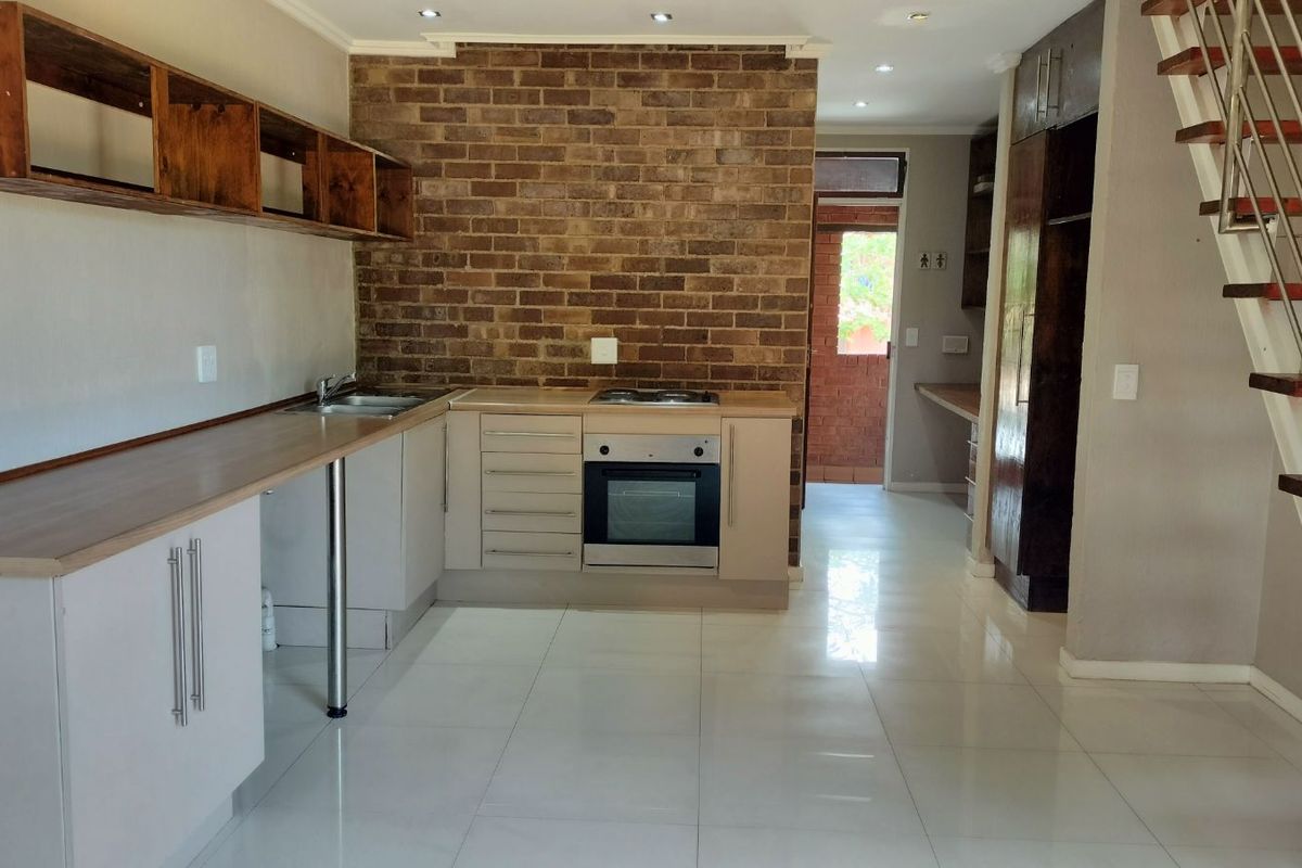 Apartment For Sale in Honeydew - Photo 5