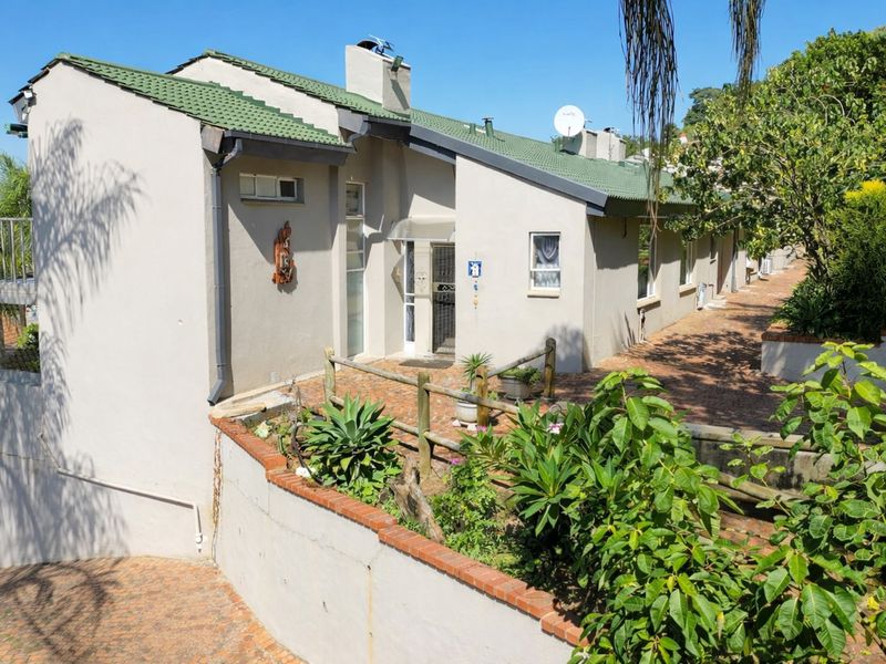 Apartment For Sale in Kosmos - Photo 4