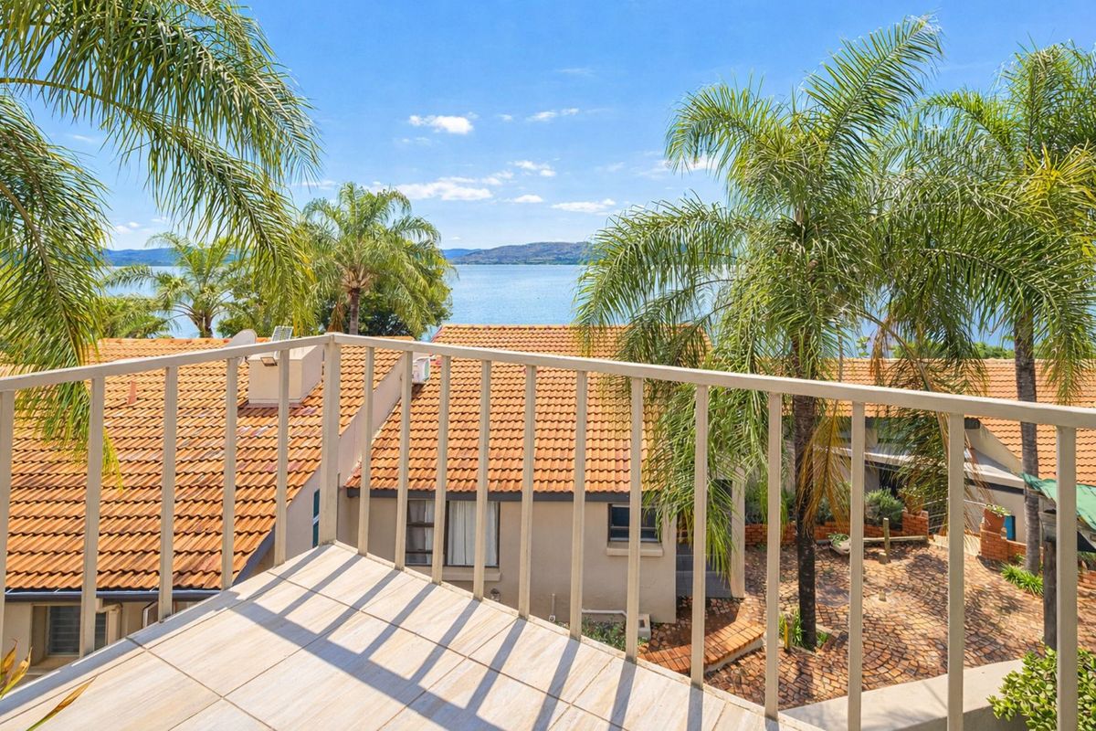 Apartment For Sale in Kosmos - Photo 5