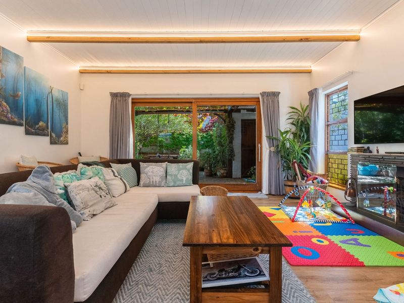 House For Sale in Diep River - Photo 4