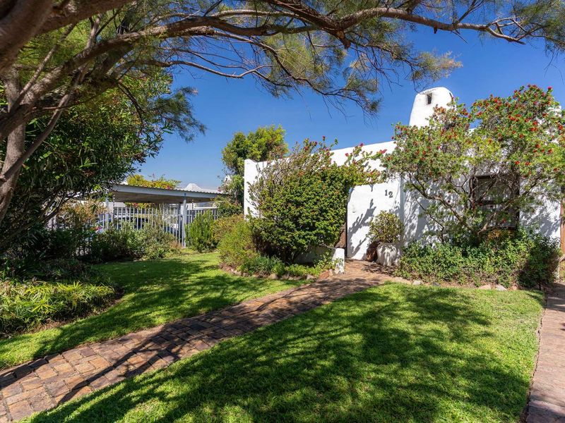 House For Sale in Diep River - Photo 3