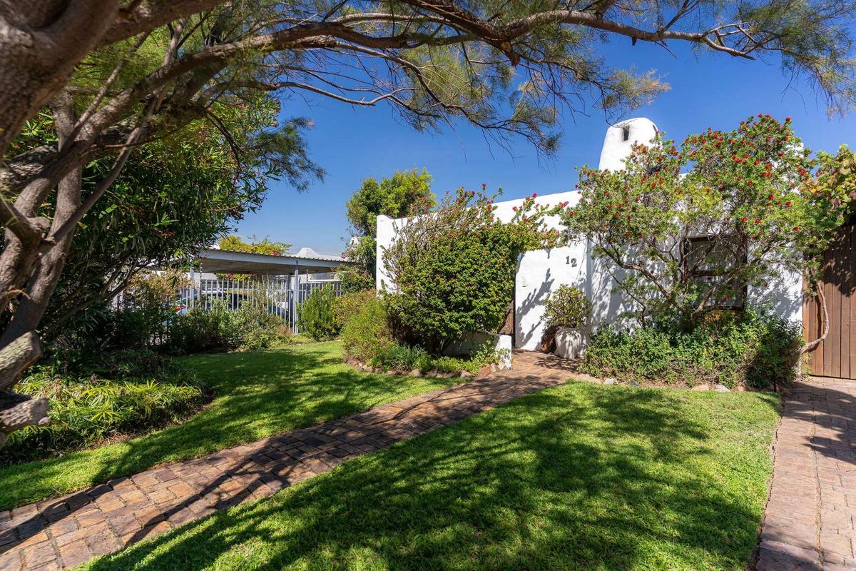 House For Sale in Diep River - Photo 3