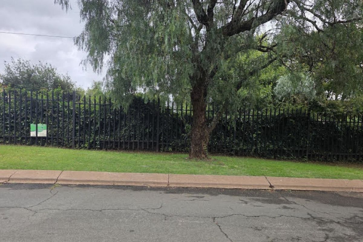 House For Sale in Kibler Park - Photo 2