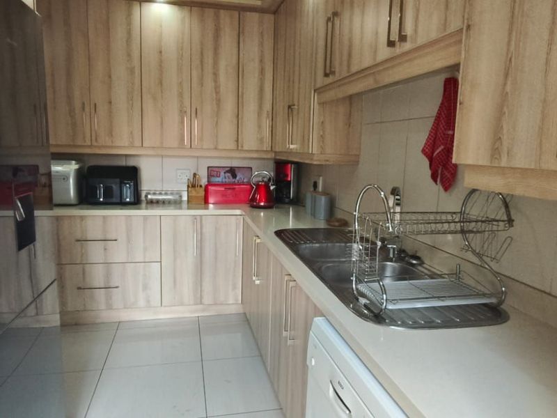 House For Sale in Pretoria Gardens - Photo 8