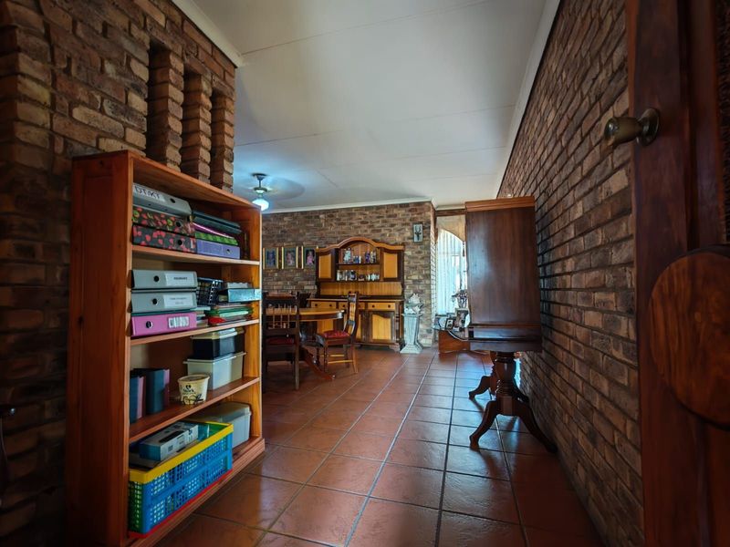 House For Sale in Heatherdale AH - Photo 7